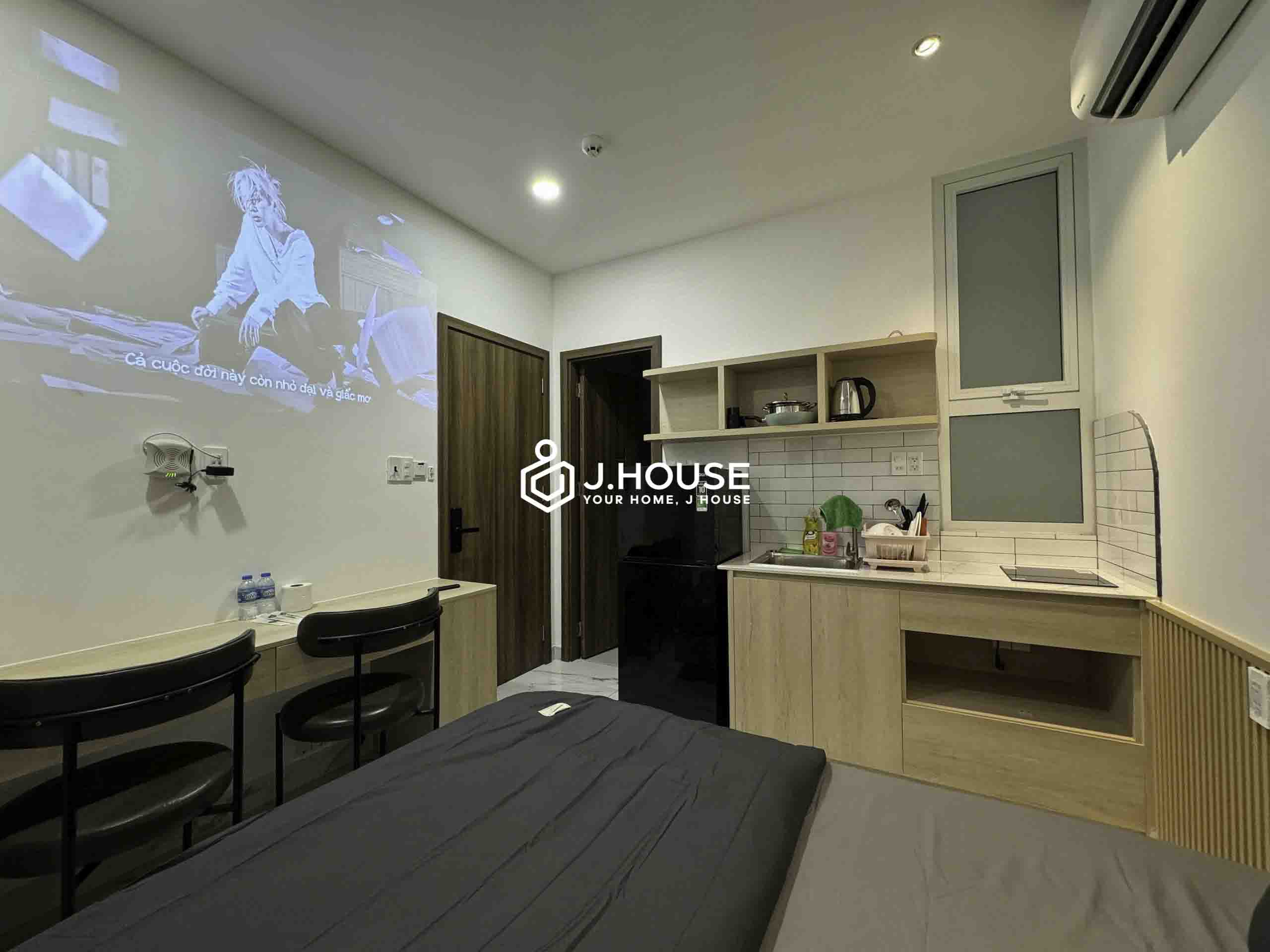 Cinematic & Modern Studio Apartment District 1 - Urban Nest C-2