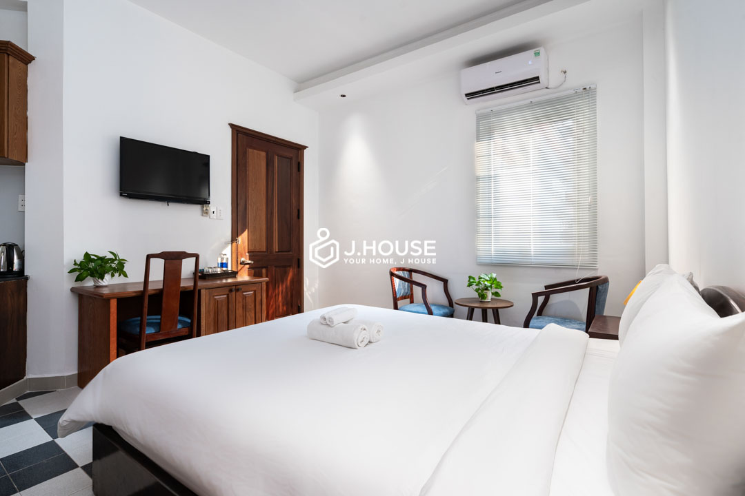 Cozy Studio Apartment with Bathtub for Rent in District 1 - ARISTA-1