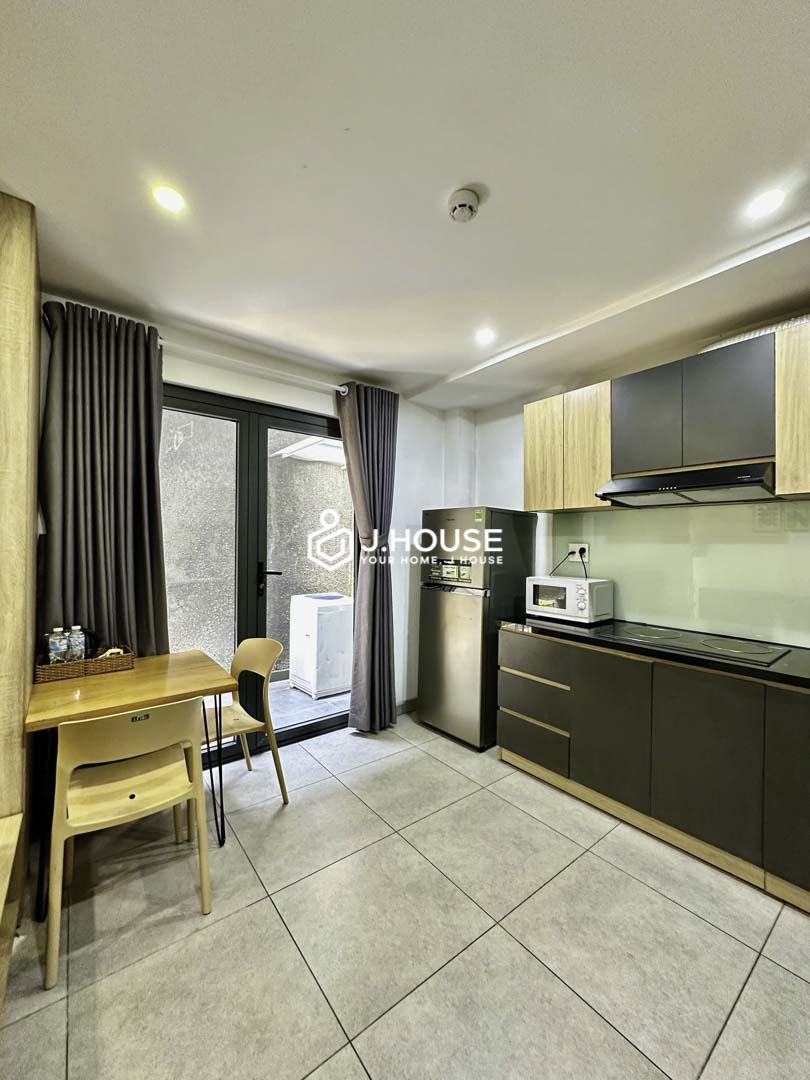 Cozy Studio with Private Skylight Yard View-4