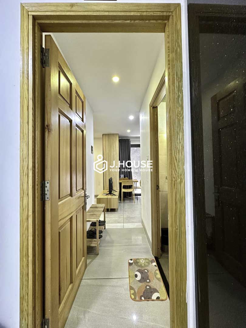 Cozy Studio with Private Skylight Yard View-5