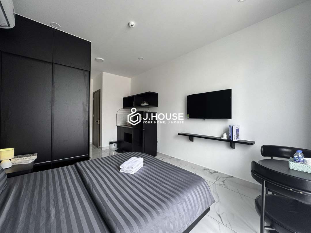Elegant Studio Apartment for Rent in District 1 - Urban Nest A--3