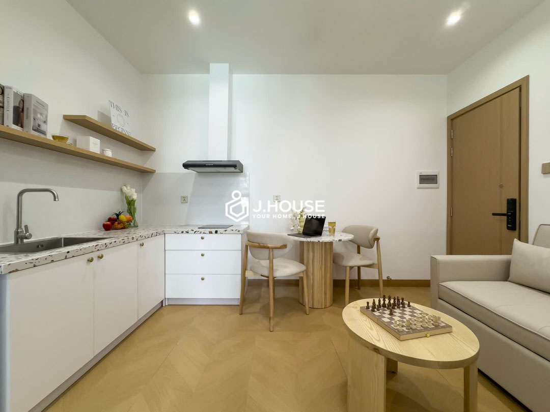 Essential Studio 28m2 on Vo Nguyen Giap Street-4