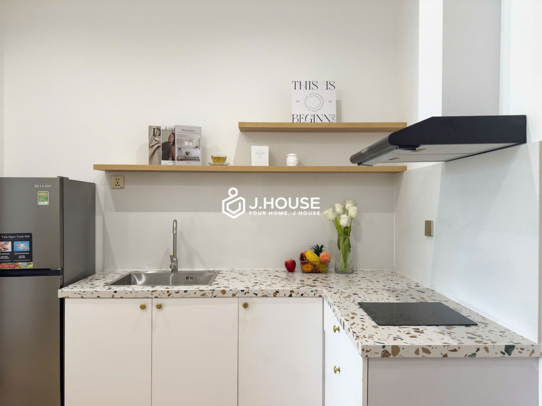 Essential Studio 28m2 on Vo Nguyen Giap Street-5