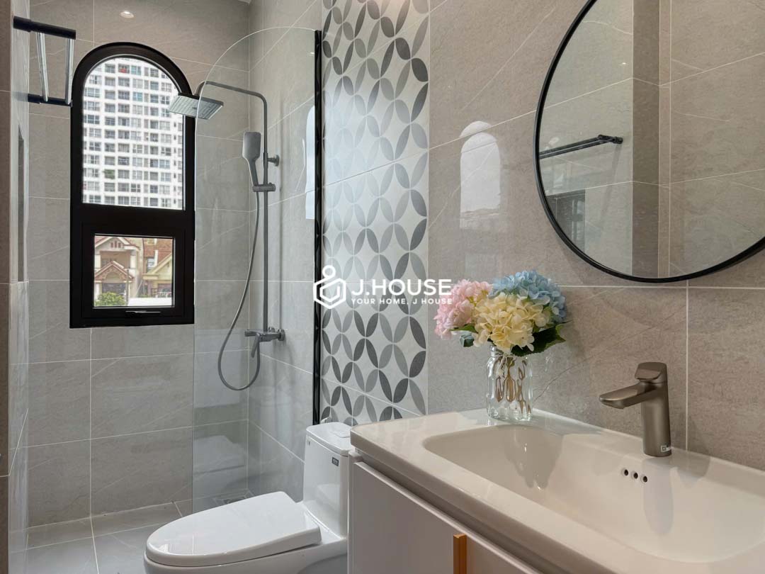 Essential Studio 28m2 on Vo Nguyen Giap Street-6