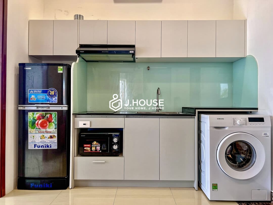 Fully furnished 1 bedroom apartment for rent with balcony in Thao Dien, District 2-1