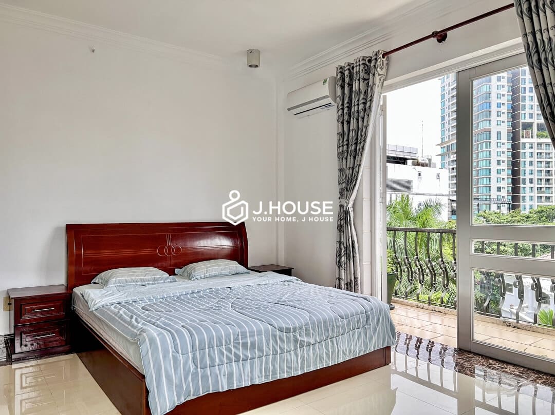 Fully furnished 1 bedroom apartment for rent with balcony in Thao Dien, District 2-6