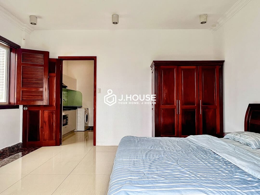 Fully furnished 1 bedroom apartment for rent with balcony in Thao Dien, District 2-9