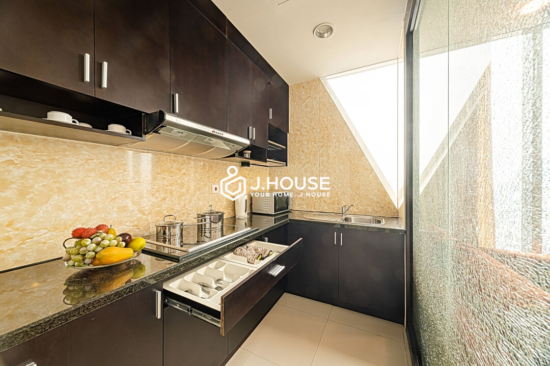 Fully furnished 2 bedroom apartment at Mayfair Suites, District 1, HCMC-4