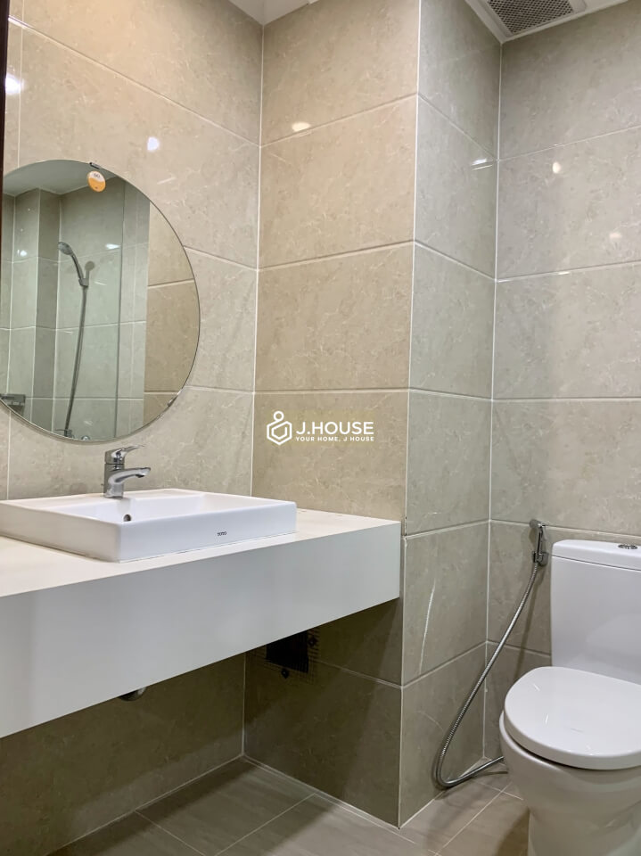 Fully furnished apartment for rent on Vo Thi Sau street, District 3, HCMC-13