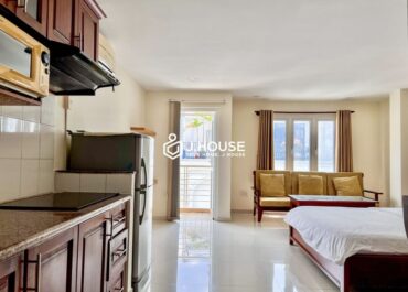 Fully furnished apartment for rent with balcony in Binh Thanh District-7