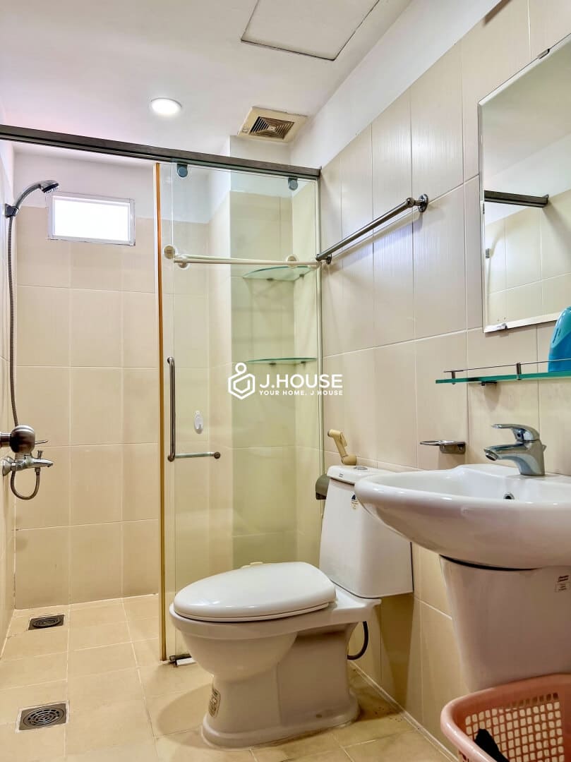 Fully furnished apartment for rent with balcony in Binh Thanh District-8