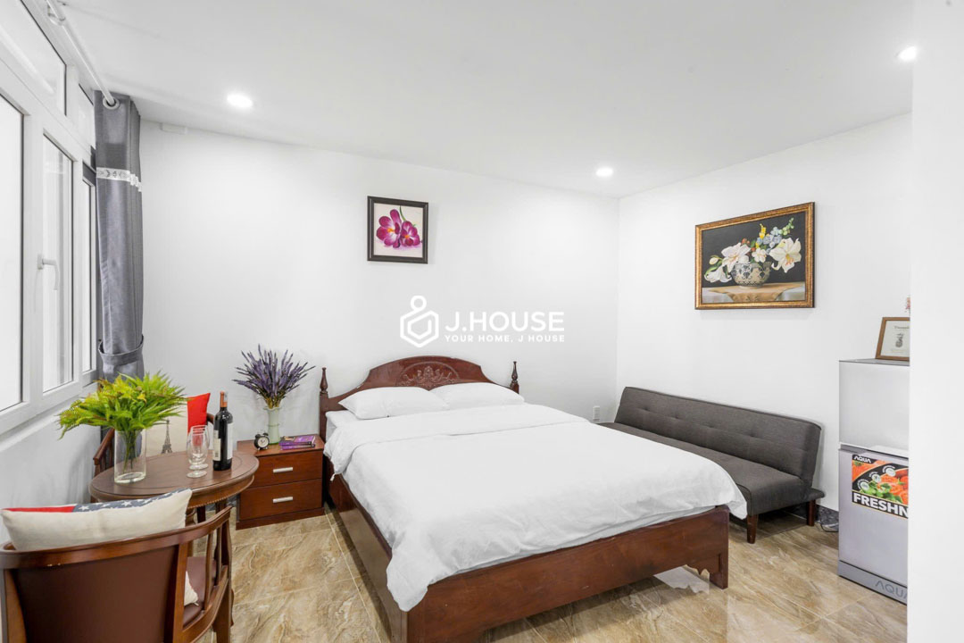 Mini Penthouse with Private Rooftop Garden in District 10-0