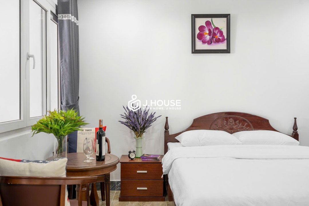 Mini Penthouse with Private Rooftop Garden in District 10-1