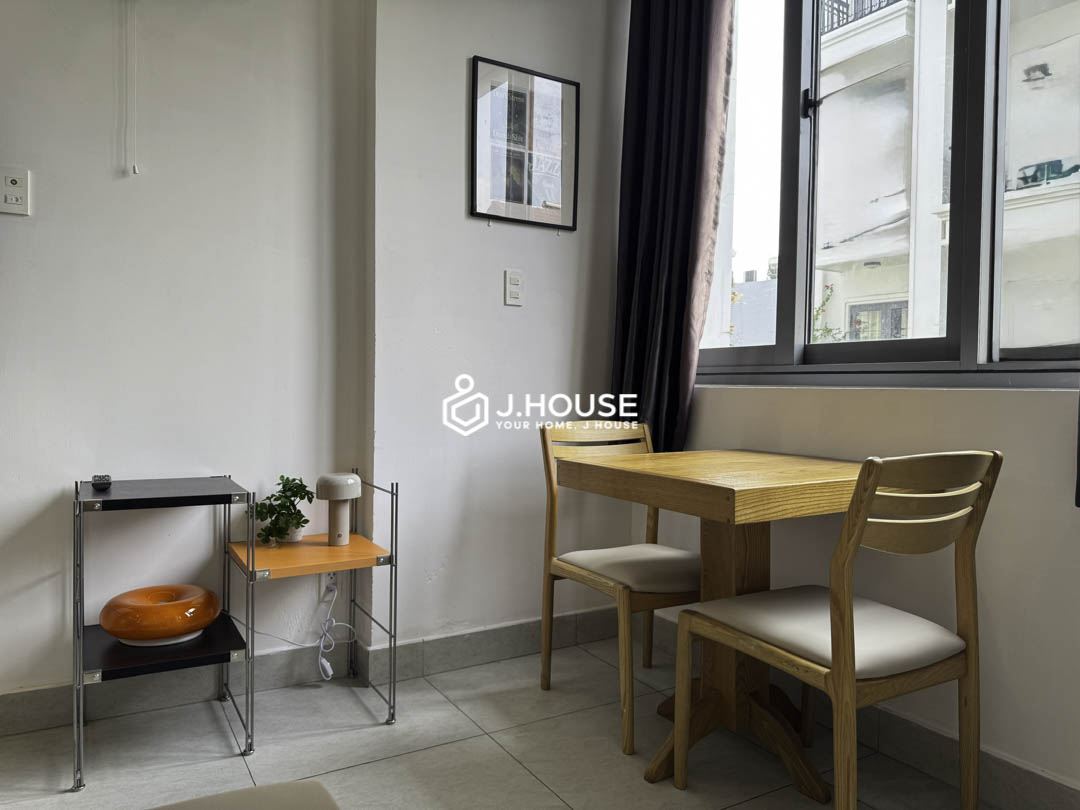 Mode On Modern Studio Rental with Balcony-3