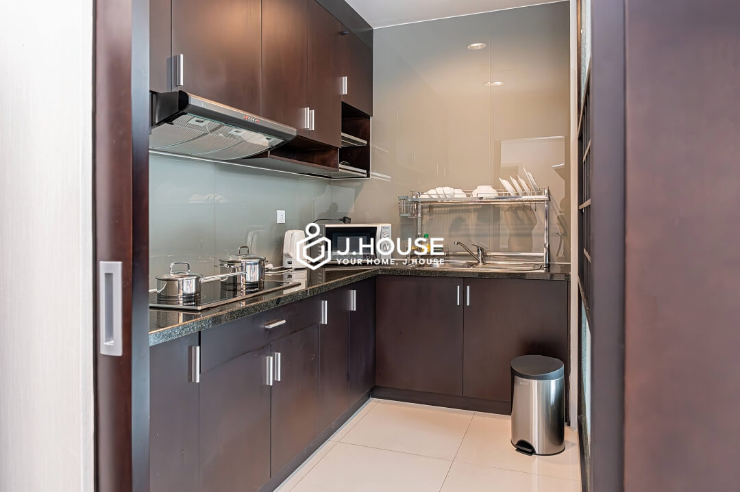 Modern 1 bedroom apartment for rent at Mayfair Suites, District 1, HCMC-2
