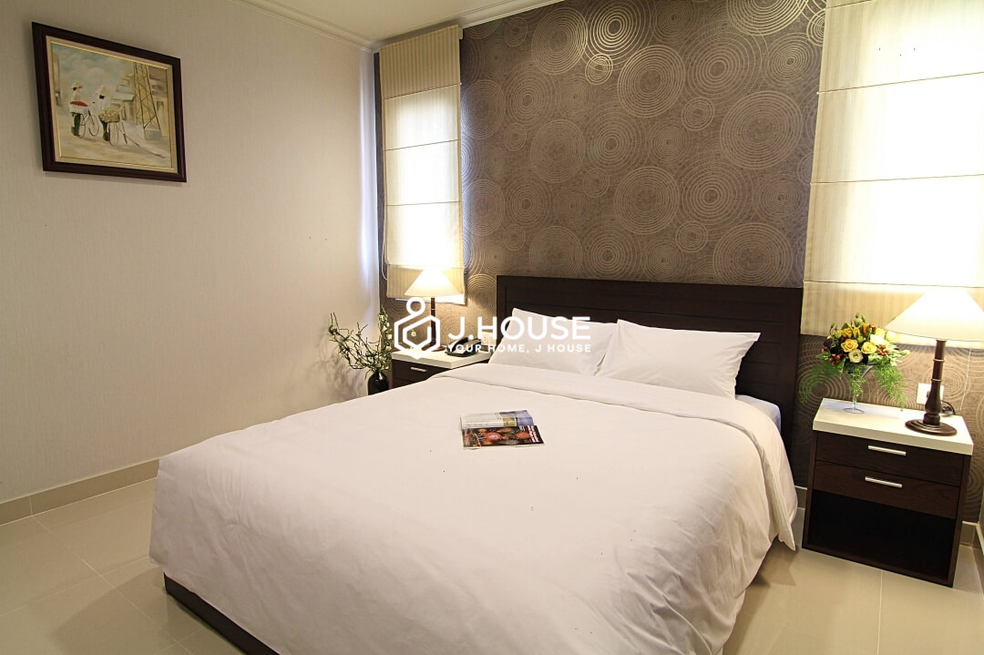 Modern 1 bedroom apartment for rent at Mayfair Suites, District 1, HCMC-5