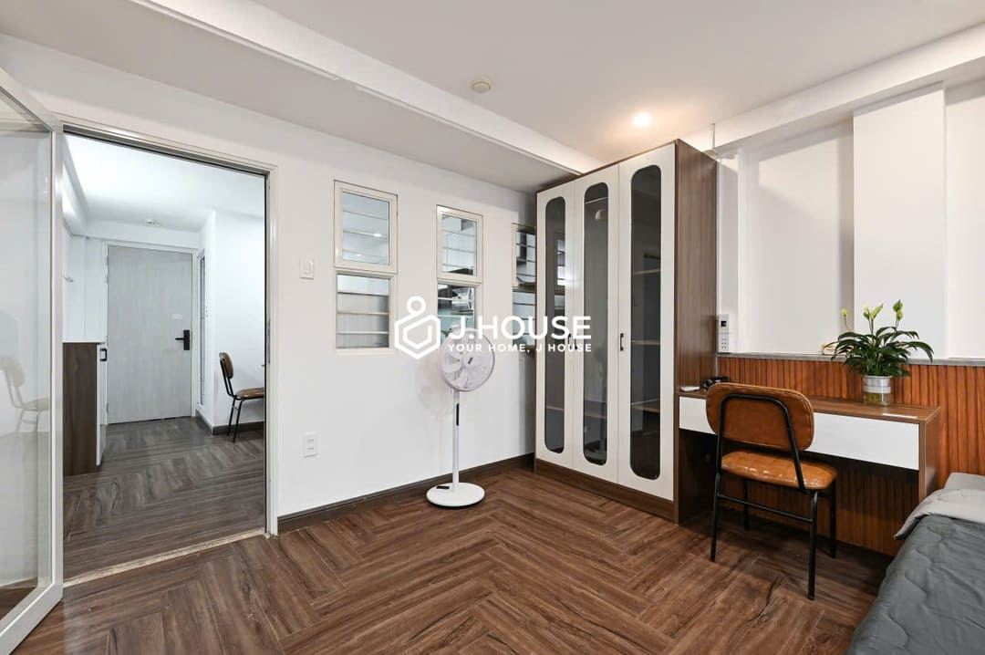 Modern 1 br apartment for rent in District 1 - Nguyen Gia Apartment-4