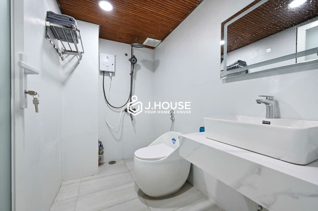 Modern 1 br apartment for rent in District 1 - Nguyen Gia Apartment-8