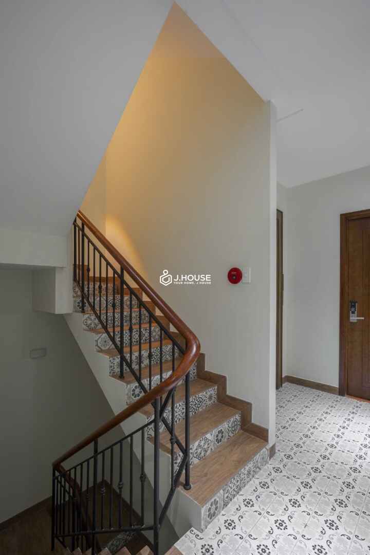 Modern & Bright Studio Apartment for Rent in District 1 - Full House-8_result