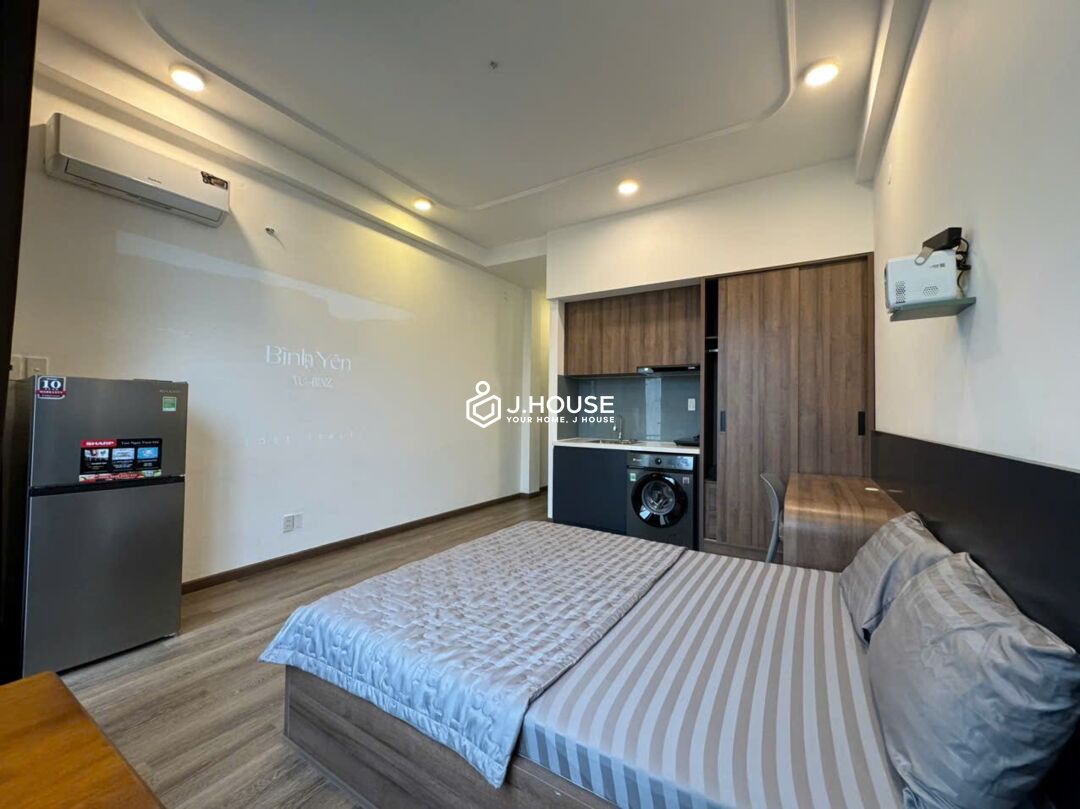 Modern Studio Apartment for Rent in District 1 Dakao Ward-4_result