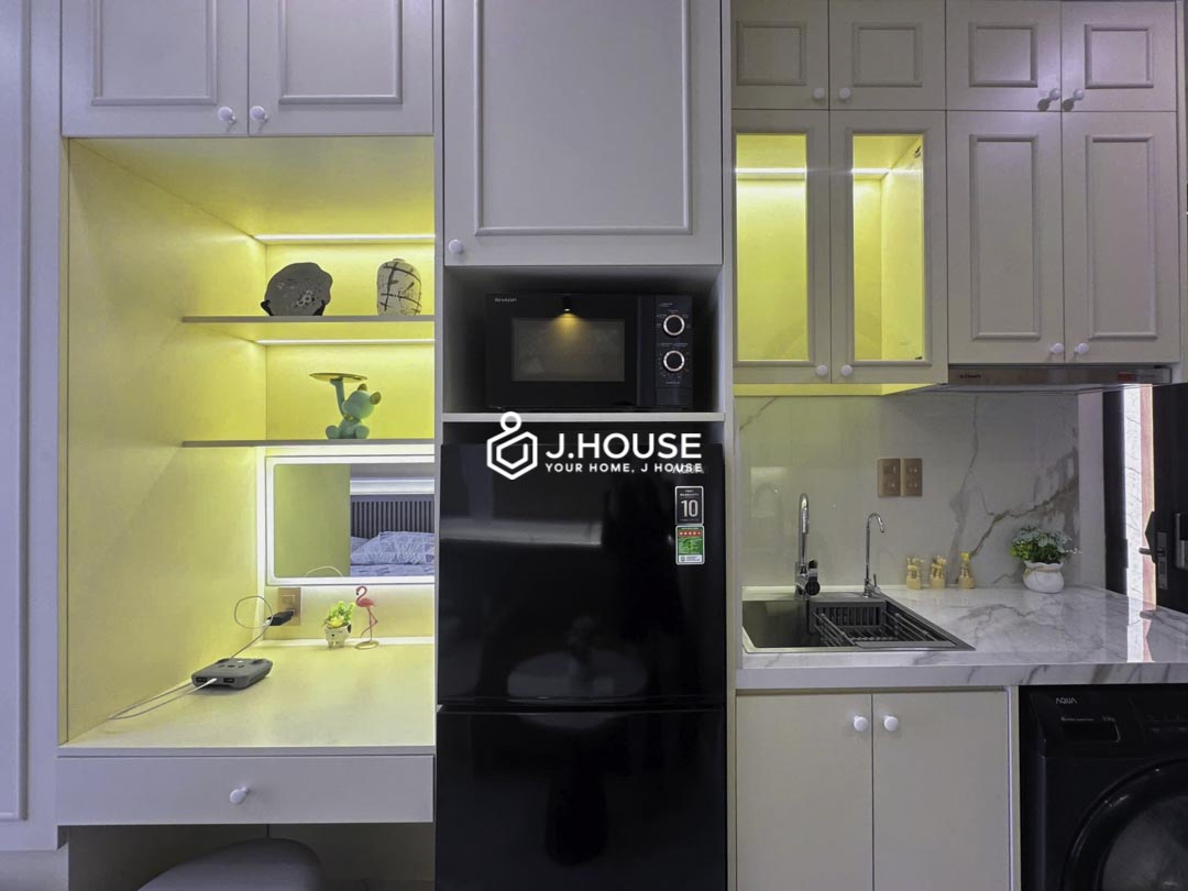 Modern Studio Apartment for Rent in Phu Nhuan District-6