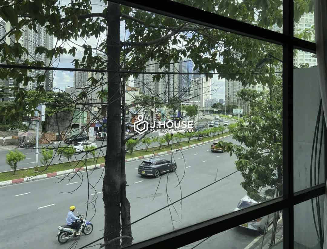 Modern Studio Binh Thanh with Large Window near Landmark 81 Lagom-7