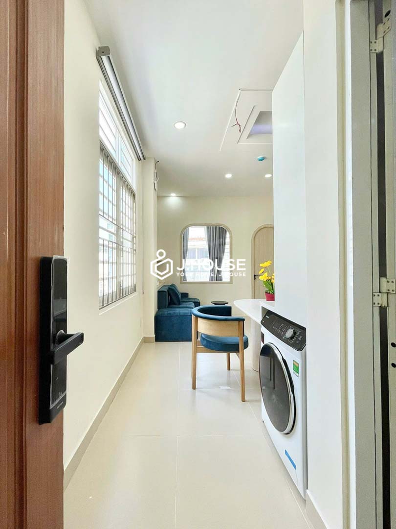 Modern Studio Serviced Apartment District 5-4