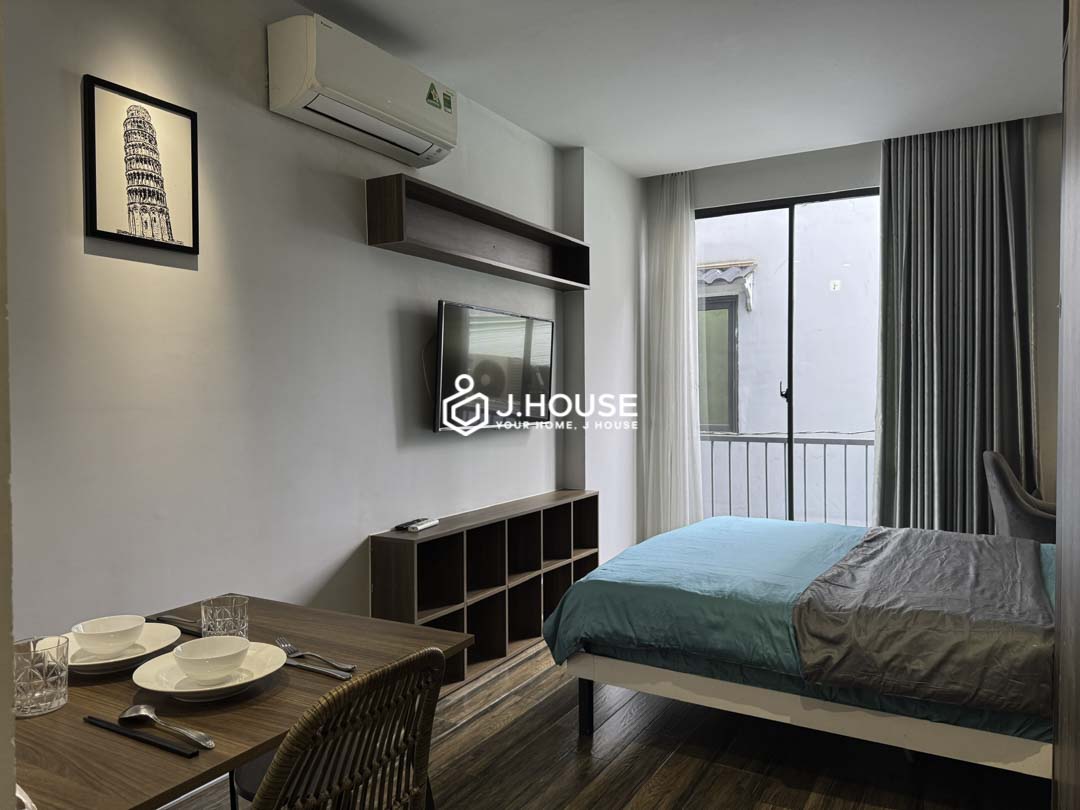 Modern Studio for Rent near Van Hanh Mall District 10-4