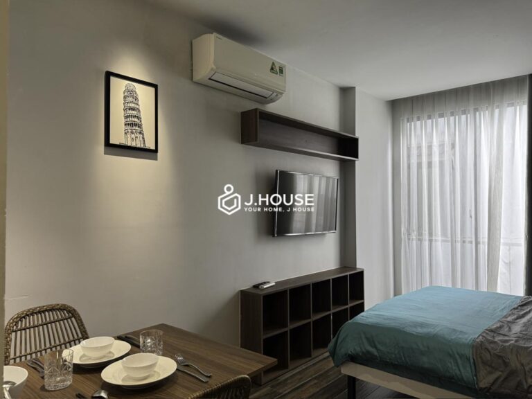 Modern Studio for Rent near Van Hanh Mall District 10