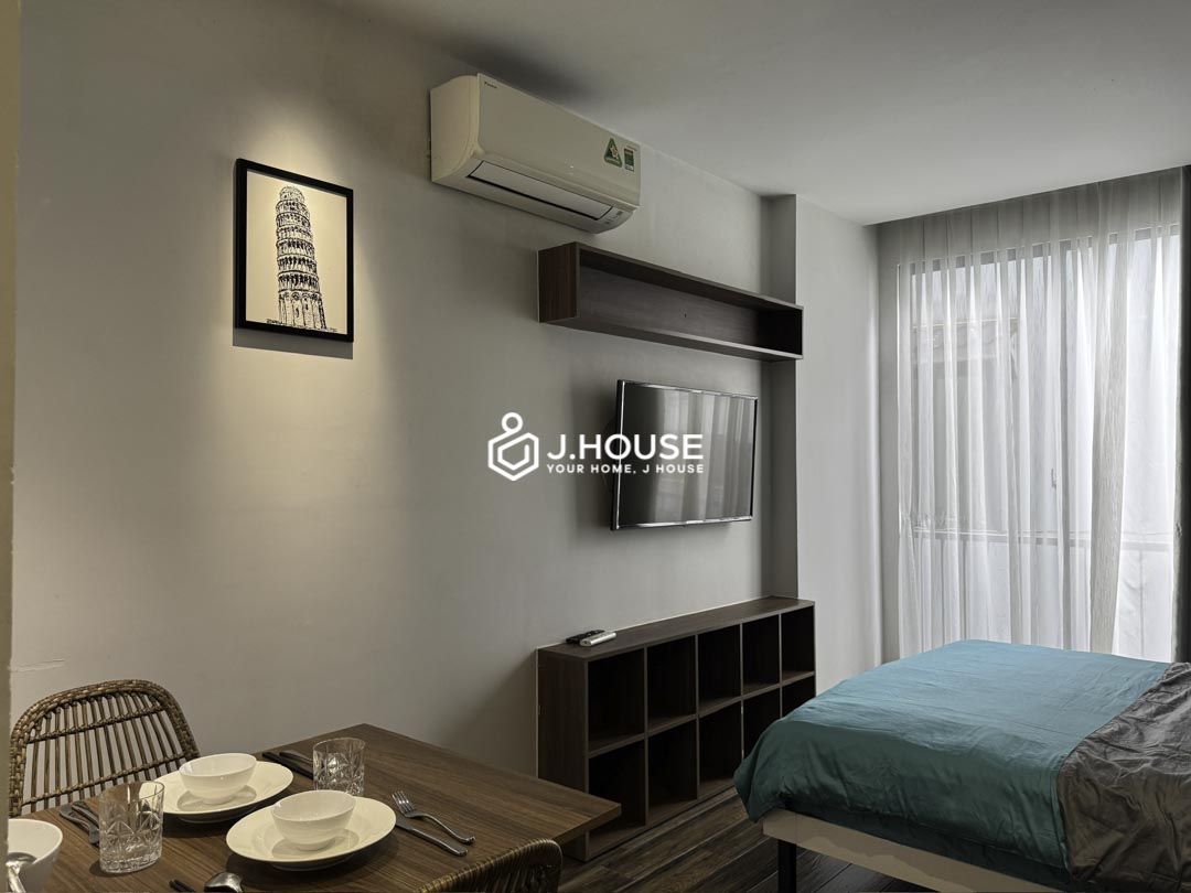 Modern Studio for Rent near Van Hanh Mall District 10