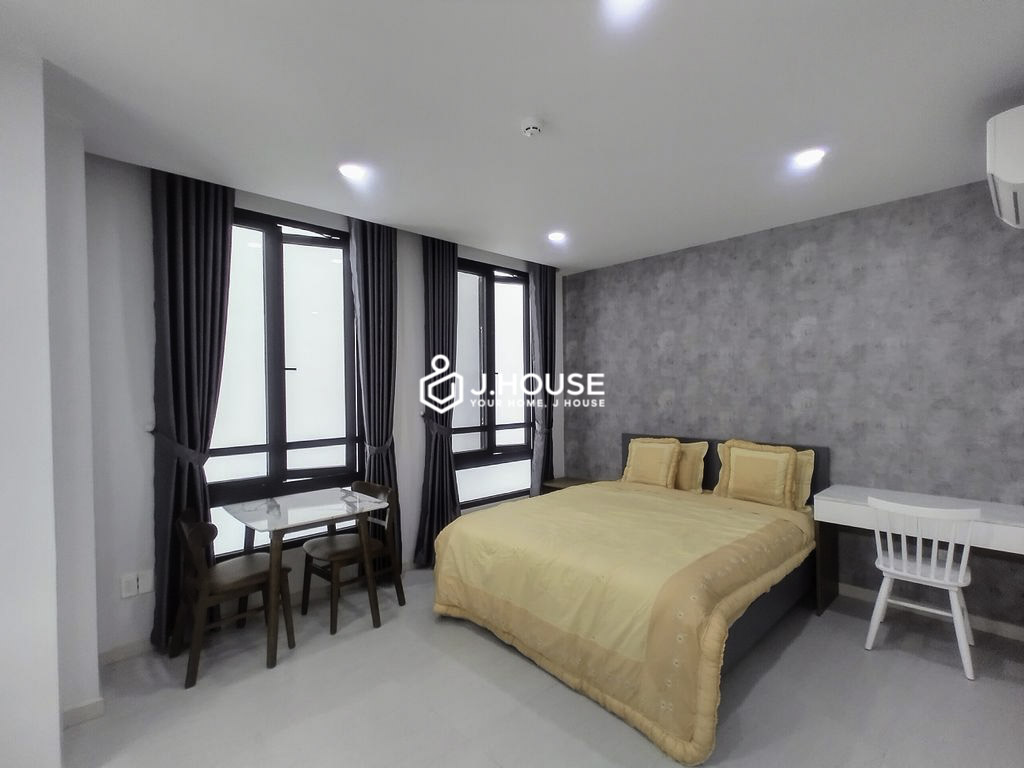 Quiet Studio Rental in Car-Accessible Alley District Tan Binh-2