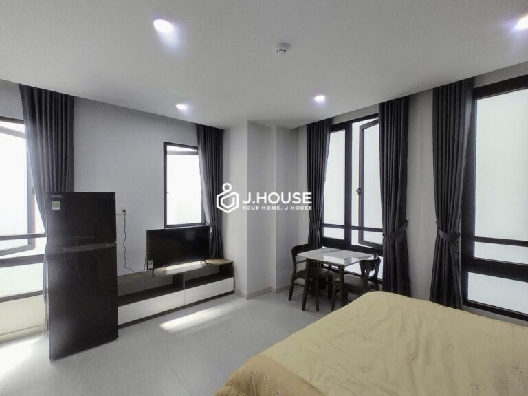 Quiet Studio Rental in Car-Accessible Alley District Tan Binh