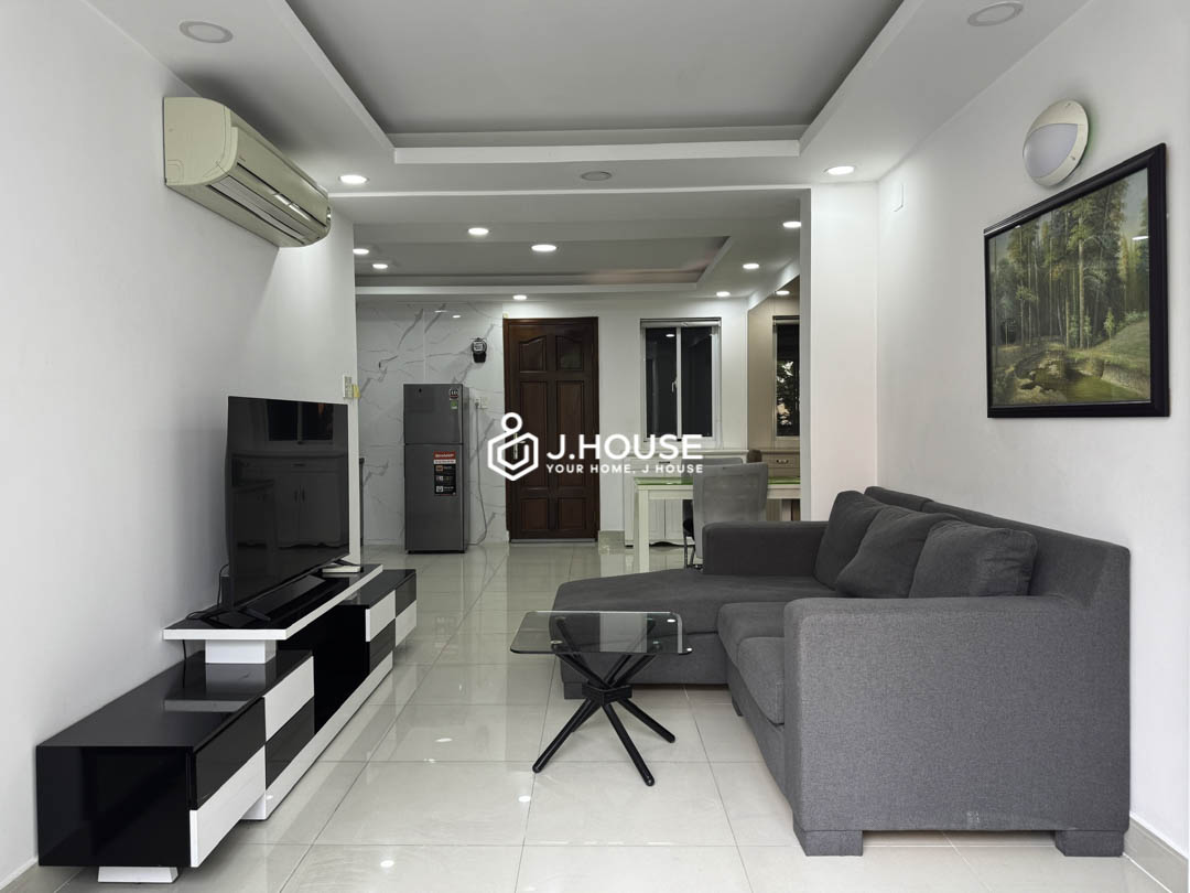 Quite & Bright 1-BR with Balcony Binh Thanh - Phuong Apartment-1