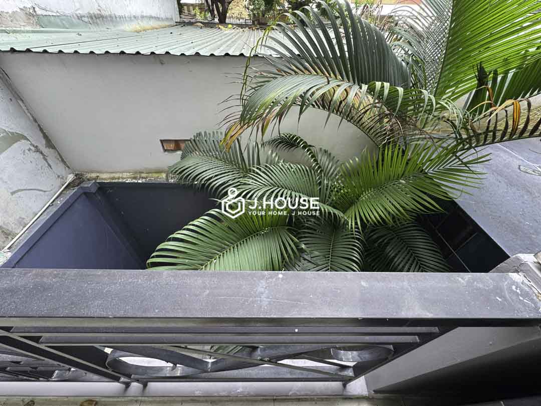 Quite & Bright 1-BR with Balcony Binh Thanh - Phuong Apartment-10