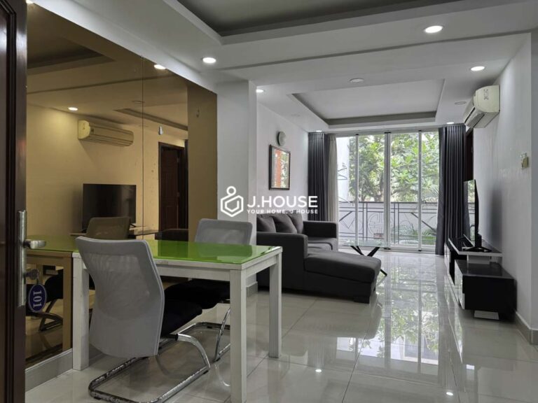 Quite & Bright 1-BR with Balcony Binh Thanh - Phuong Apartment