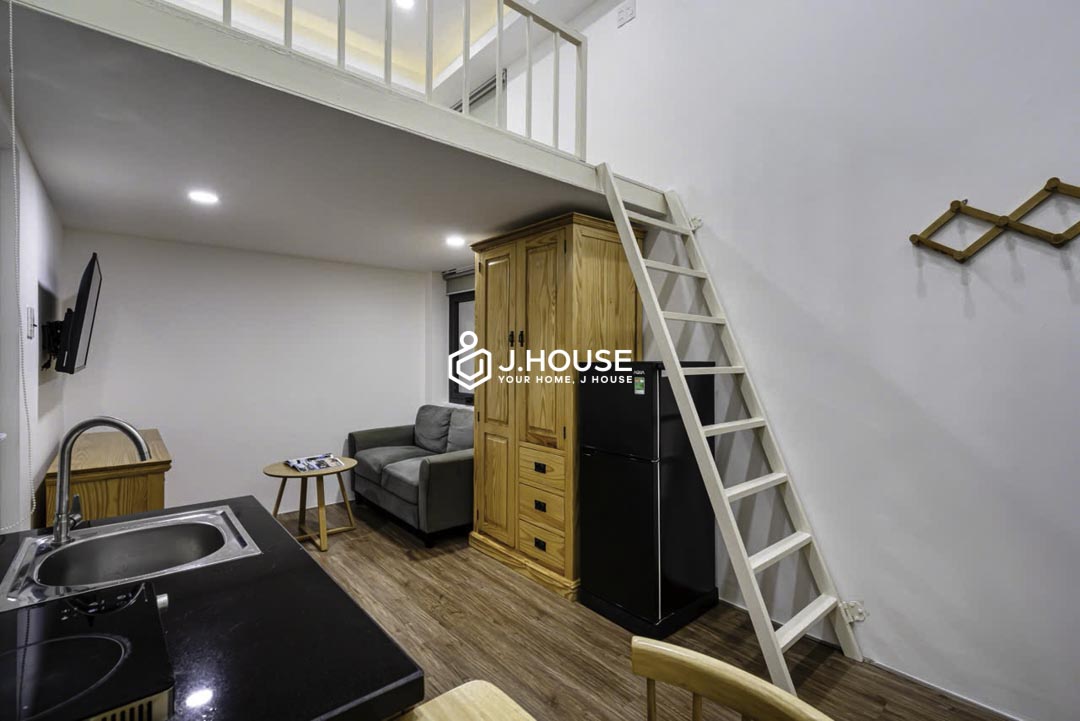 Rent Compact Duplex with Skylight Windows in Phu Nhuan District-1