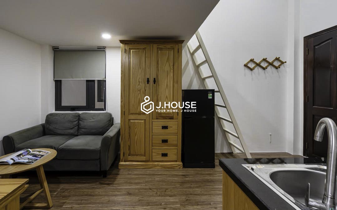 Rent Compact Duplex with Skylight Windows in Phu Nhuan District-5