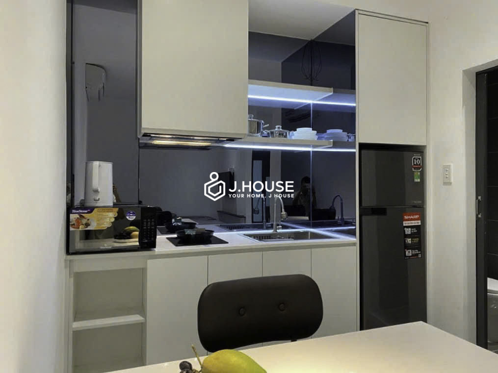 Rent Cozy & Quiet Studio on Nguyen Huu Canh Street, Binh Thanh Lagom-5