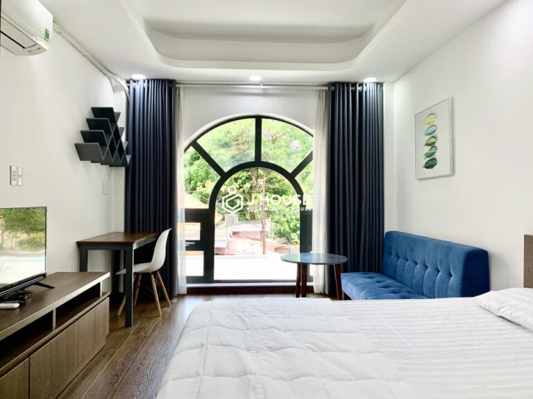 Serviced apartment near the park, comfortable apartment in District 3, HCMC-1