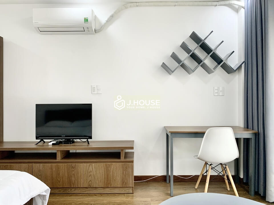 Serviced apartment near the park, comfortable apartment in District 3, HCMC-5