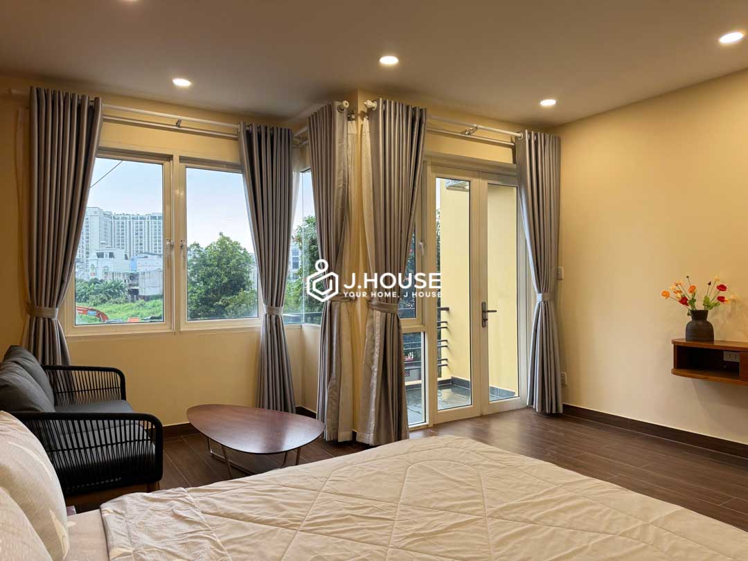 Sky Home An Phu 50m2 1-Bedroom Apartment with Balcony-1