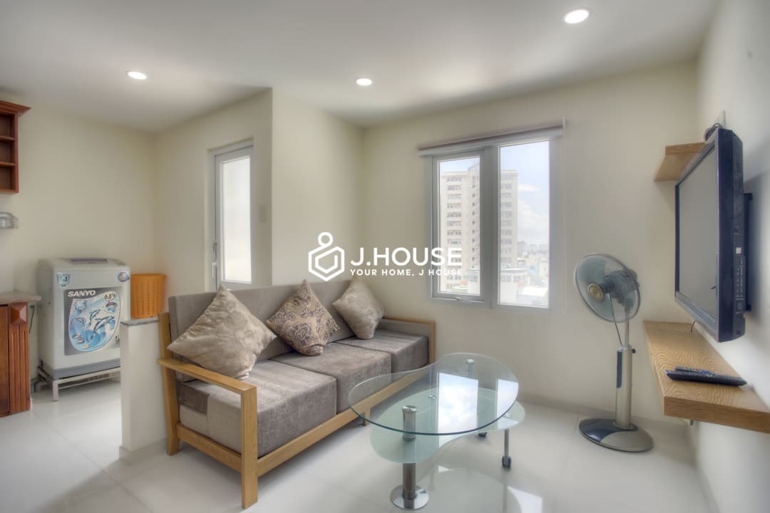 Spacious 2 br apartment for rent in Binh Thanh District, HCMC-0