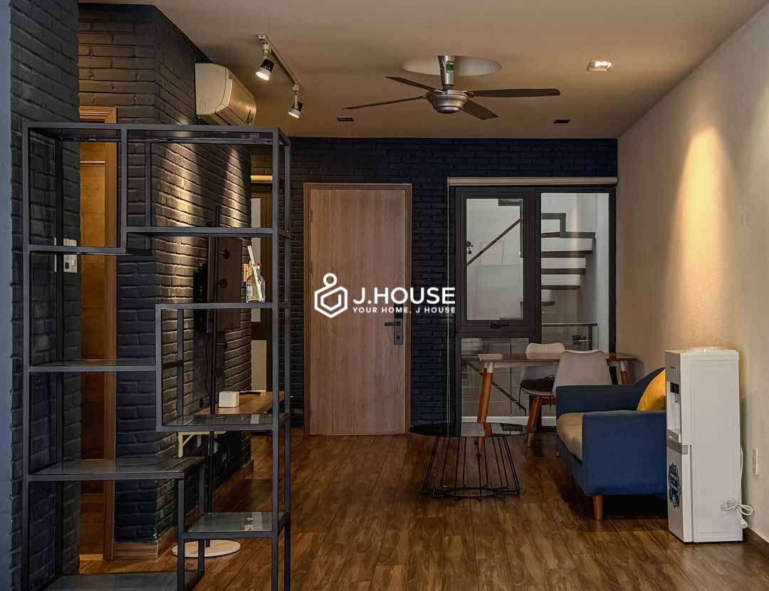 Spacious 60m2 Studio with Balcony on Nguyen Gia Tri Street Binh Thanh-4