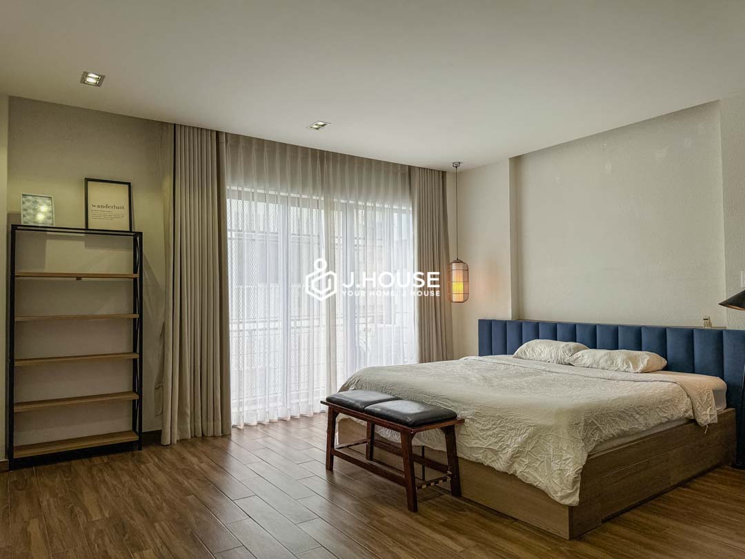 Spacious 60m2 Studio with Balcony on Nguyen Gia Tri Street Binh Thanh-6