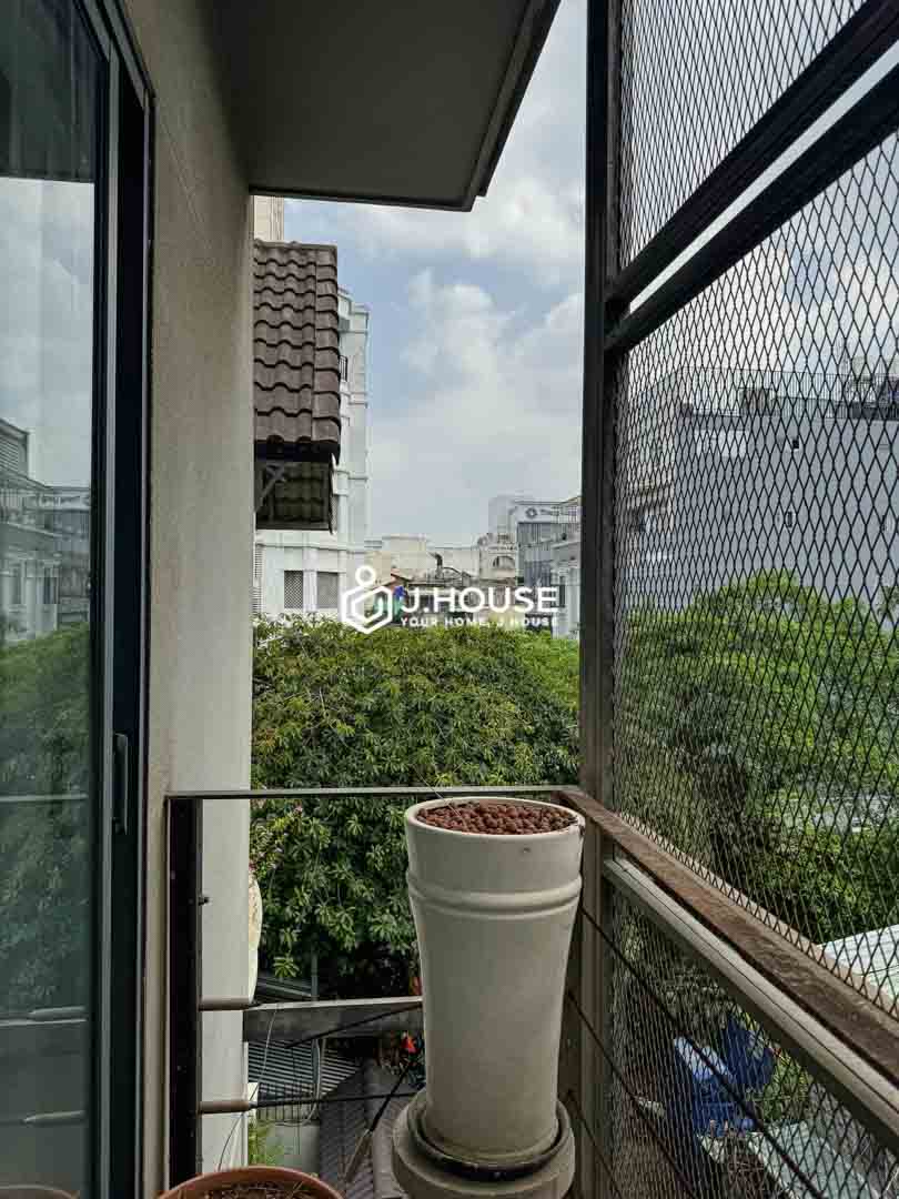 Spacious 60m2 Studio with Balcony on Nguyen Gia Tri Street Binh Thanh-9