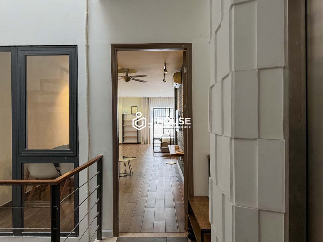 Spacious 60m2 Studio with Balcony on Nguyen Gia Tri Street Binh Thanh