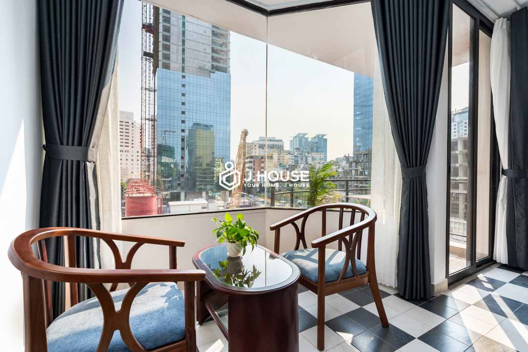 Spacious Studio 40m2 with Balcony Arista-2