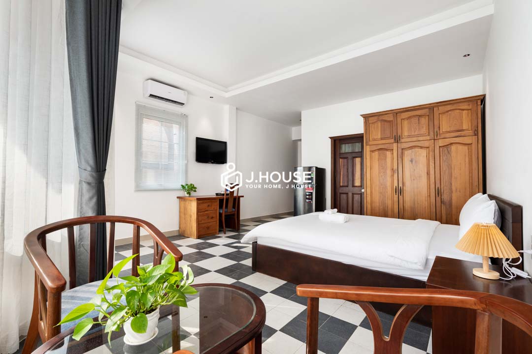 Spacious Studio 40m2 with Balcony Arista-3