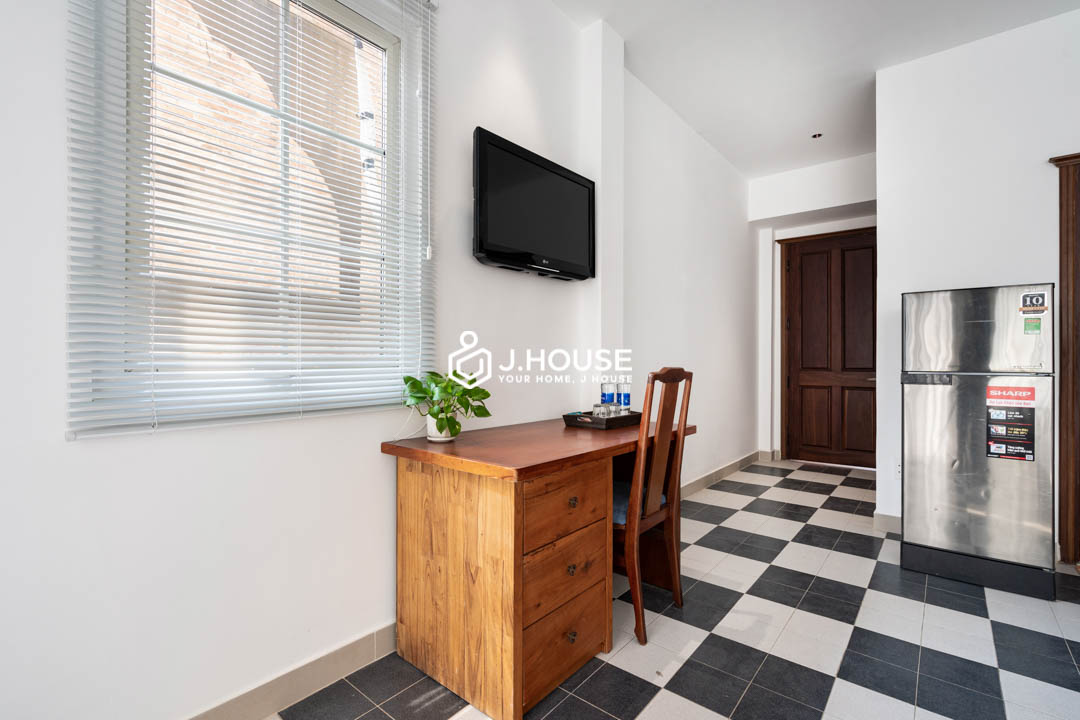 Spacious Studio 40m2 with Balcony Arista-6