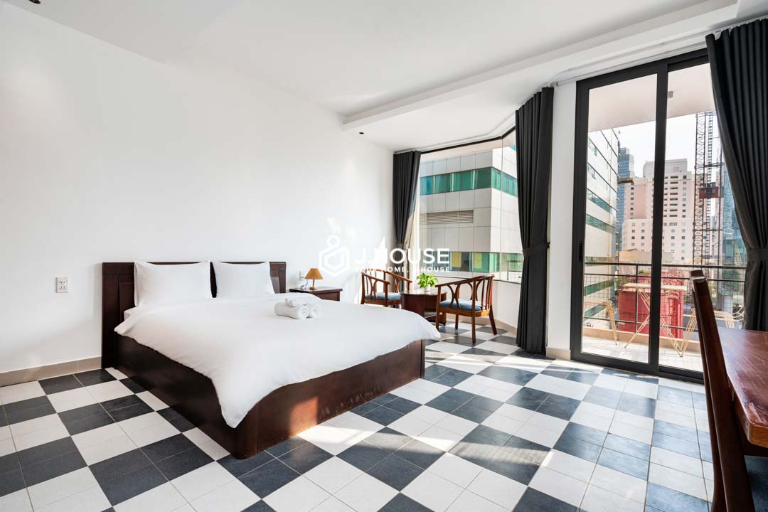 Spacious Studio 40m2 with Balcony Arista